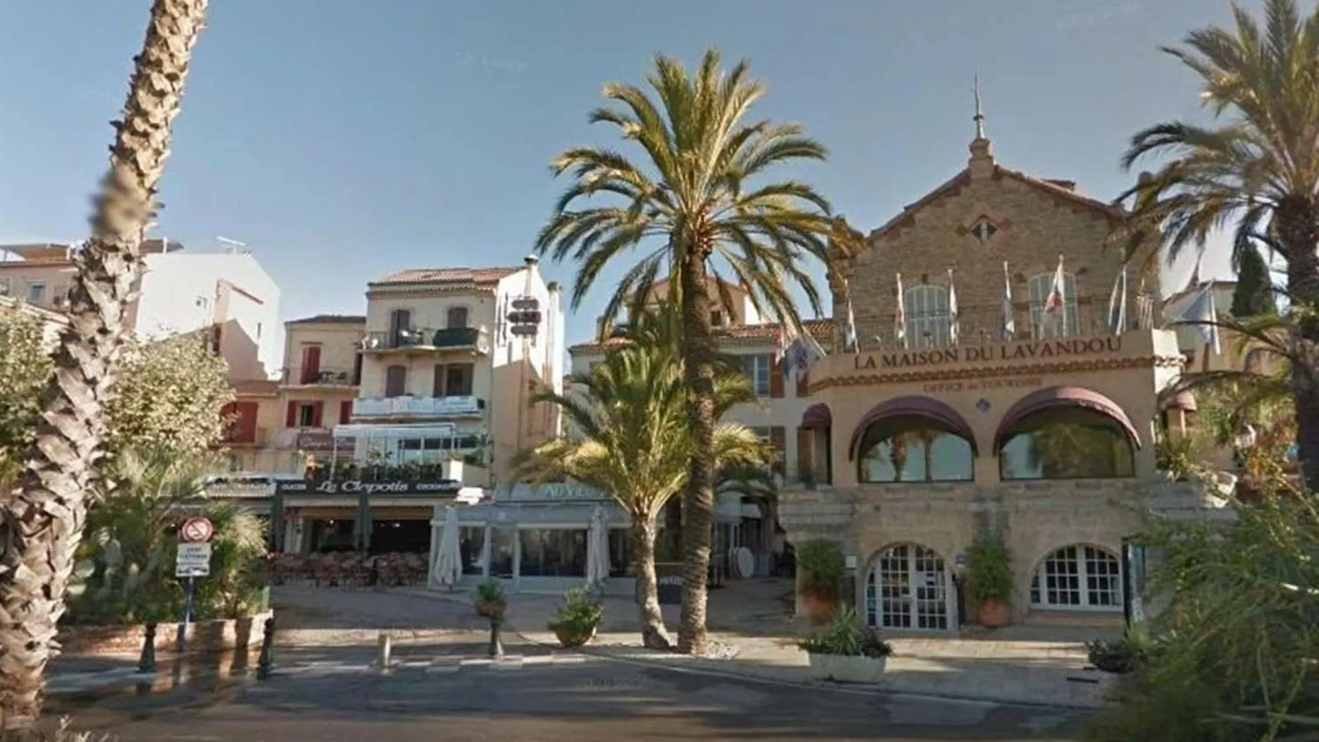 Charmant T2 Avec Terrasse Et Parking Au Calme, Le Lavandou - Fr-1-251-766 شقة